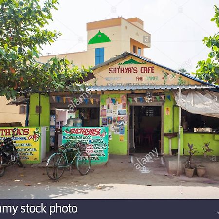 Sathya Guest House Tiruvannamalai Exterior photo